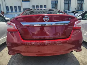 Nissan Teana 2017 Red