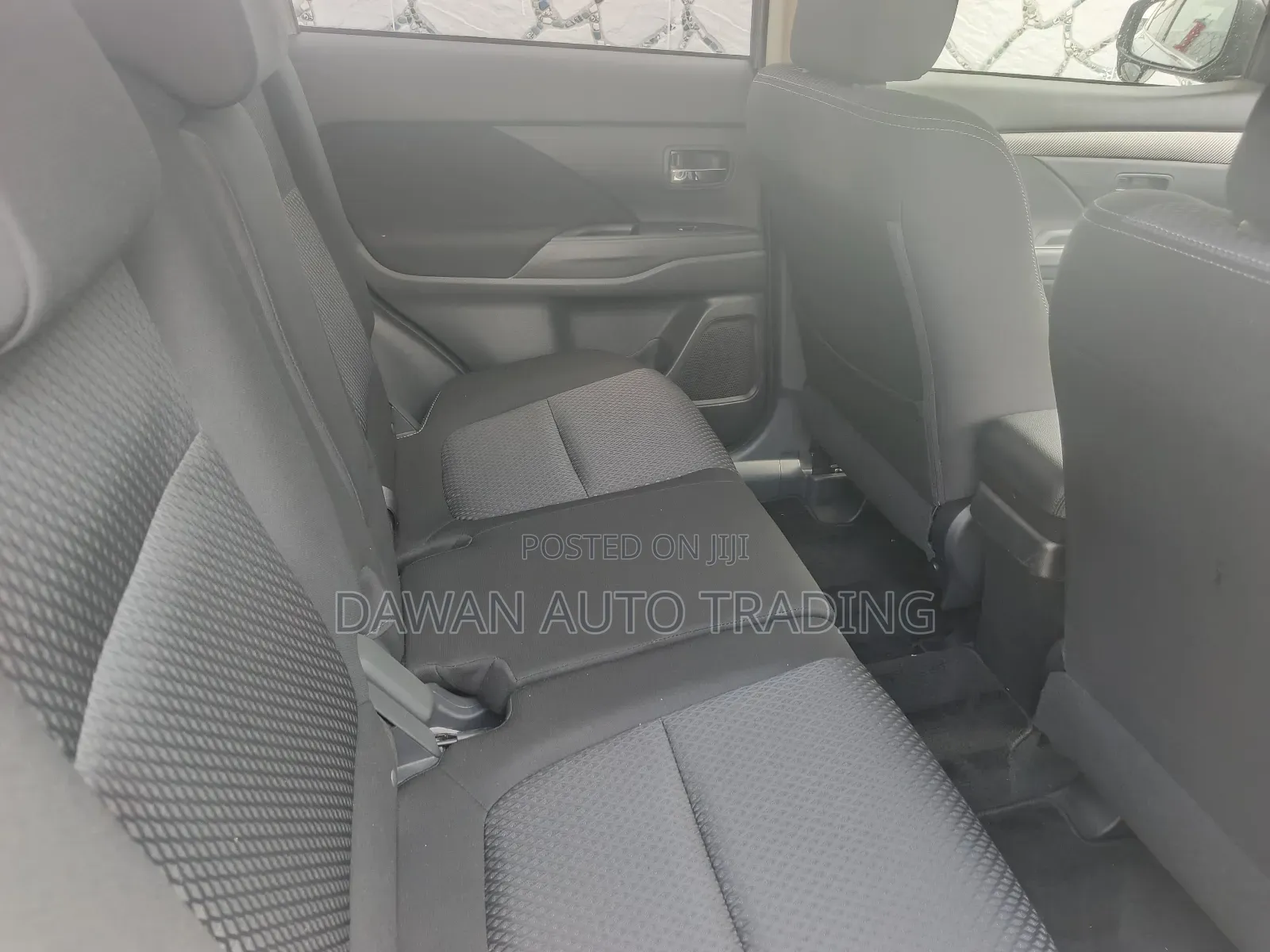 Mitsubishi Outlander 2017 Silver