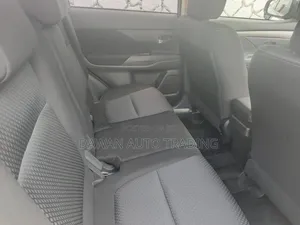 Mitsubishi Outlander 2017 Silver