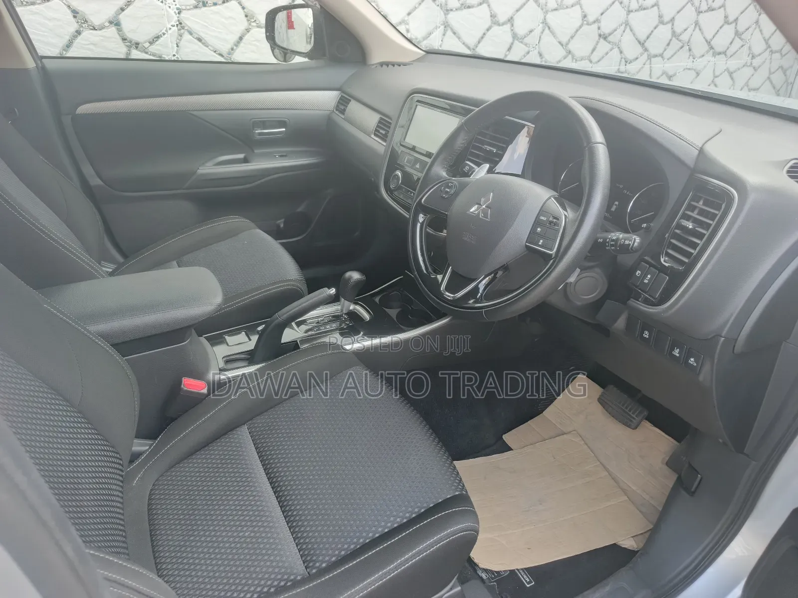 Mitsubishi Outlander 2017 Silver