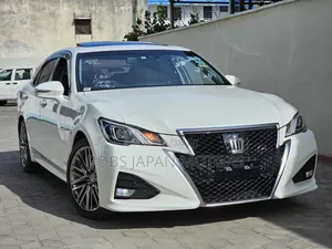 Toyota Crown 2017 Pearl