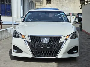 Toyota Crown 2017 Pearl