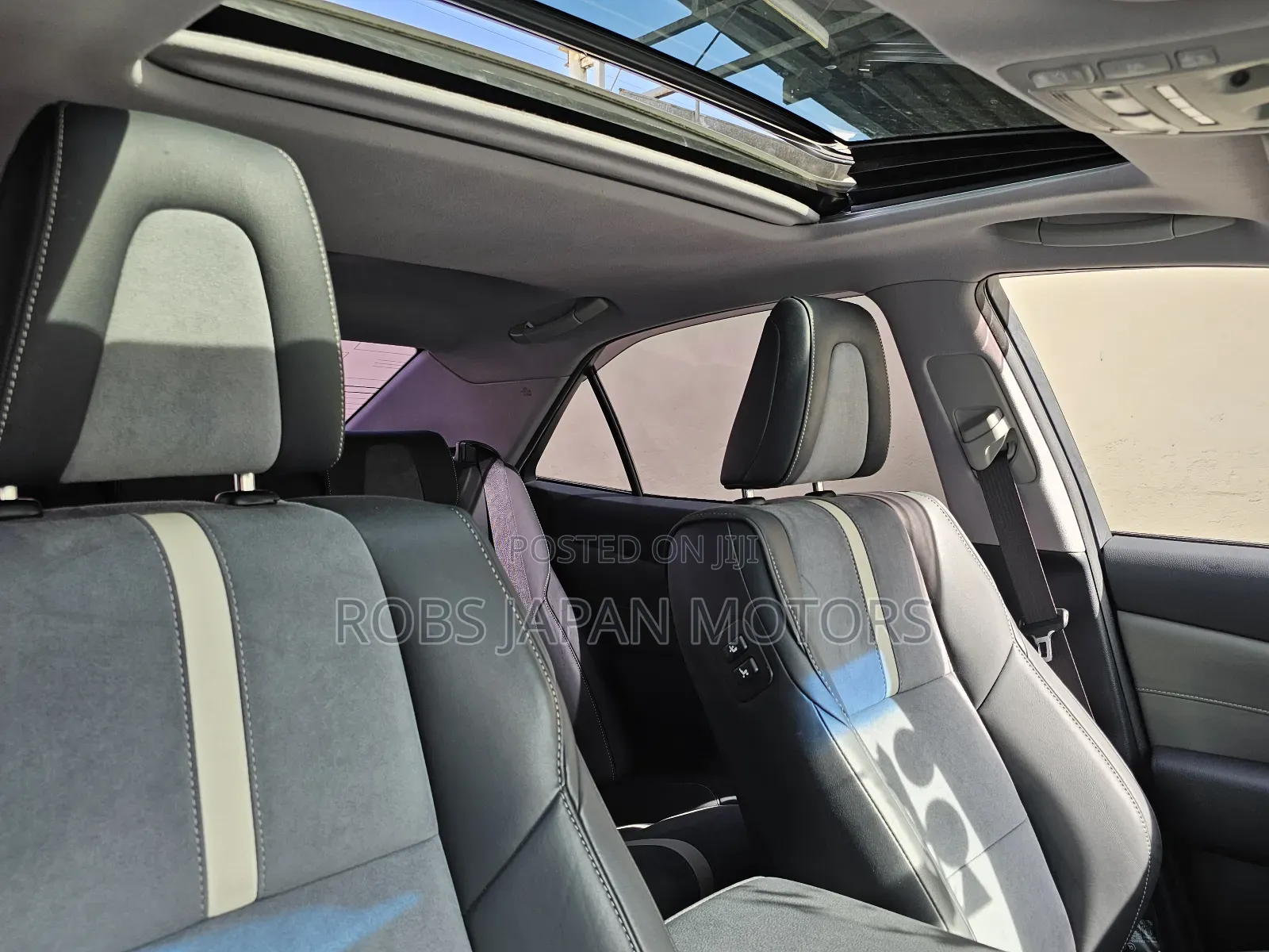 Toyota Crown 2017 Pearl
