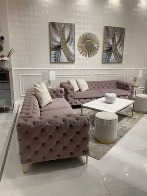 Beautiful 6 Seater Chesterfield Sofa