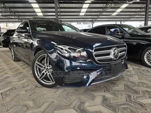 Mercedes-Benz E200 2018 Blue