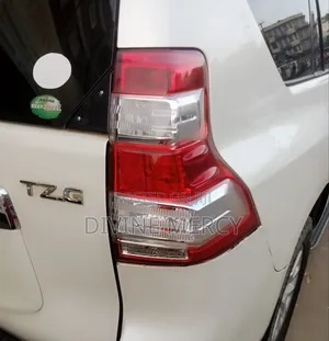 Toyota Prado Back Light Tail Lens
