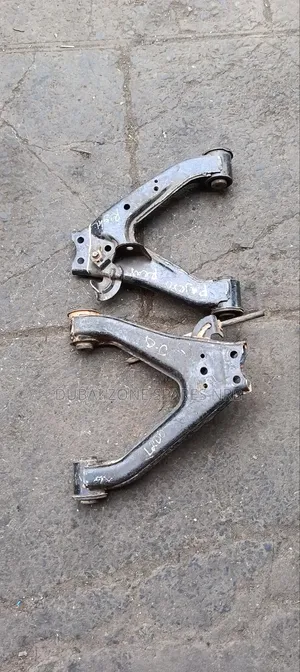 Rear Control Arms Pajero Shogun.