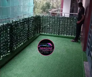 Unique Balcony Decor With Artificial Grass Carpet