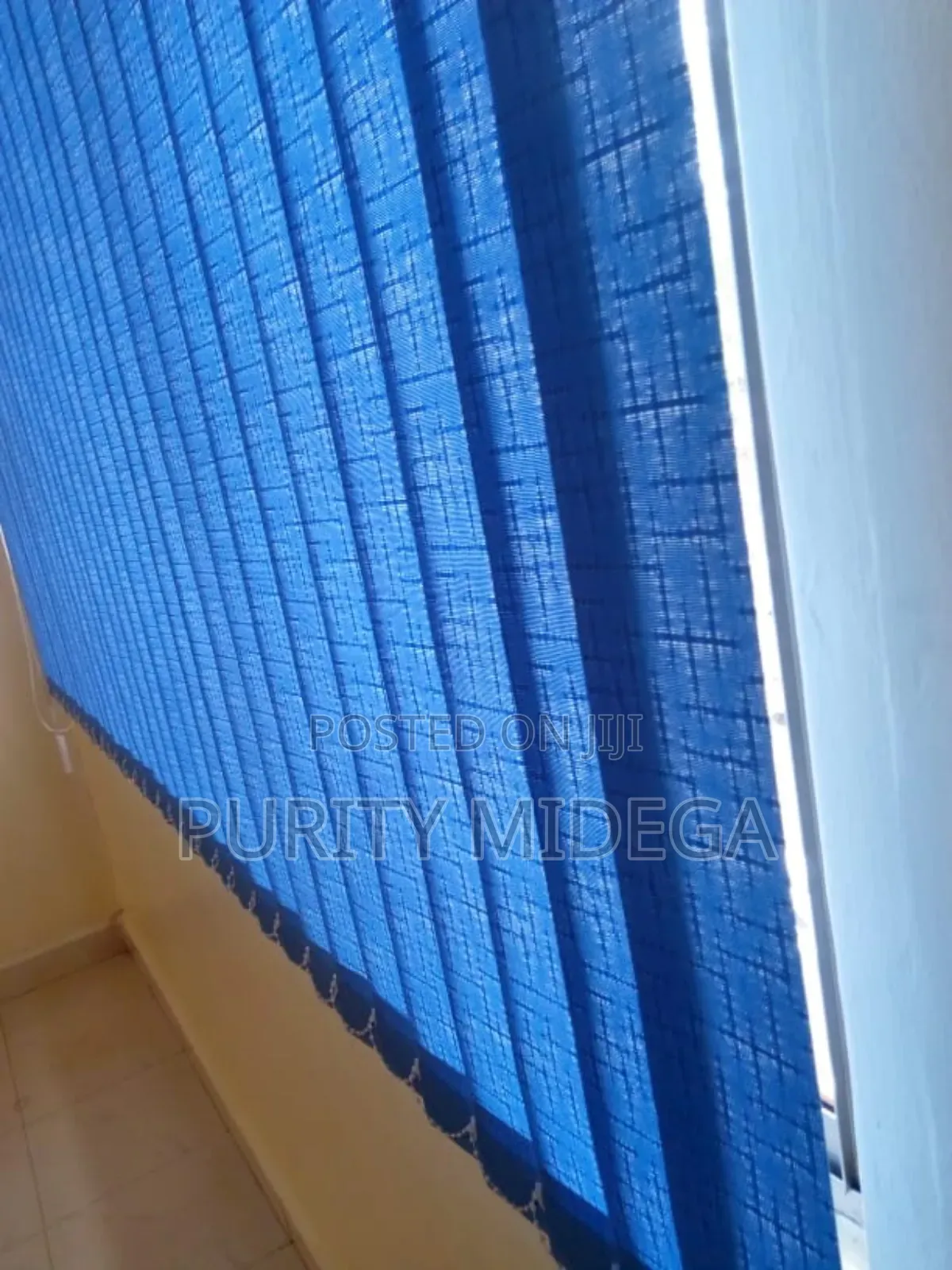 Blue Colour Office Blinders
