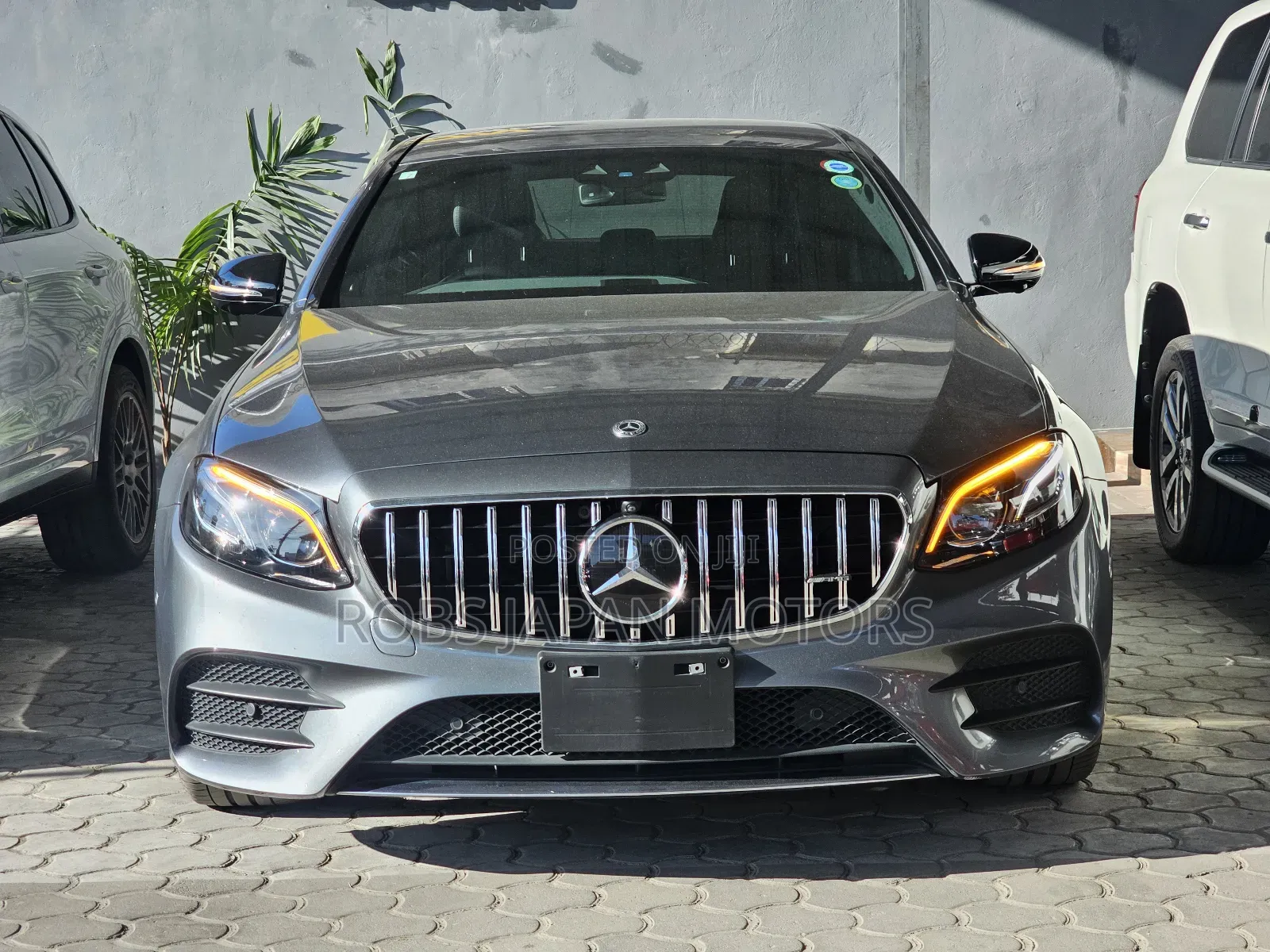 Mercedes-Benz E200 2018 Gray