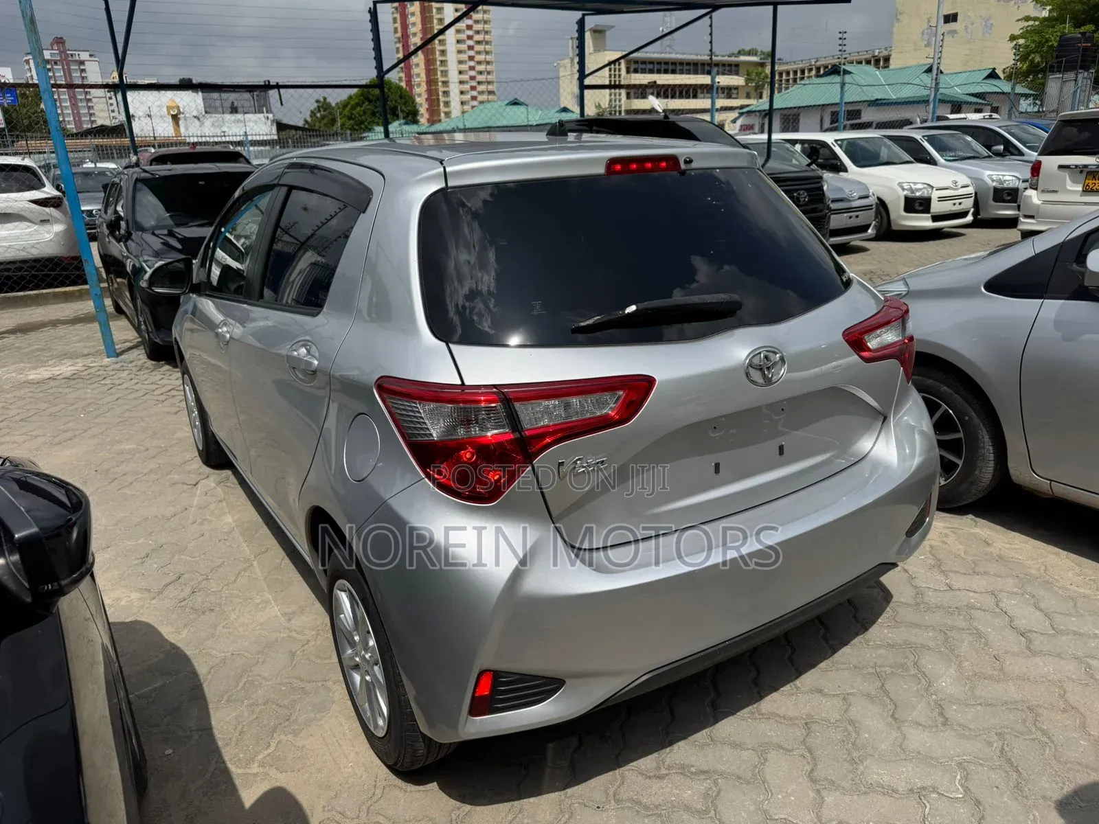 Toyota Vitz 2017 Gray