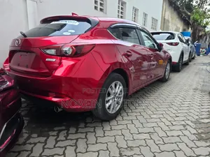 Mazda Axela 2018 Red