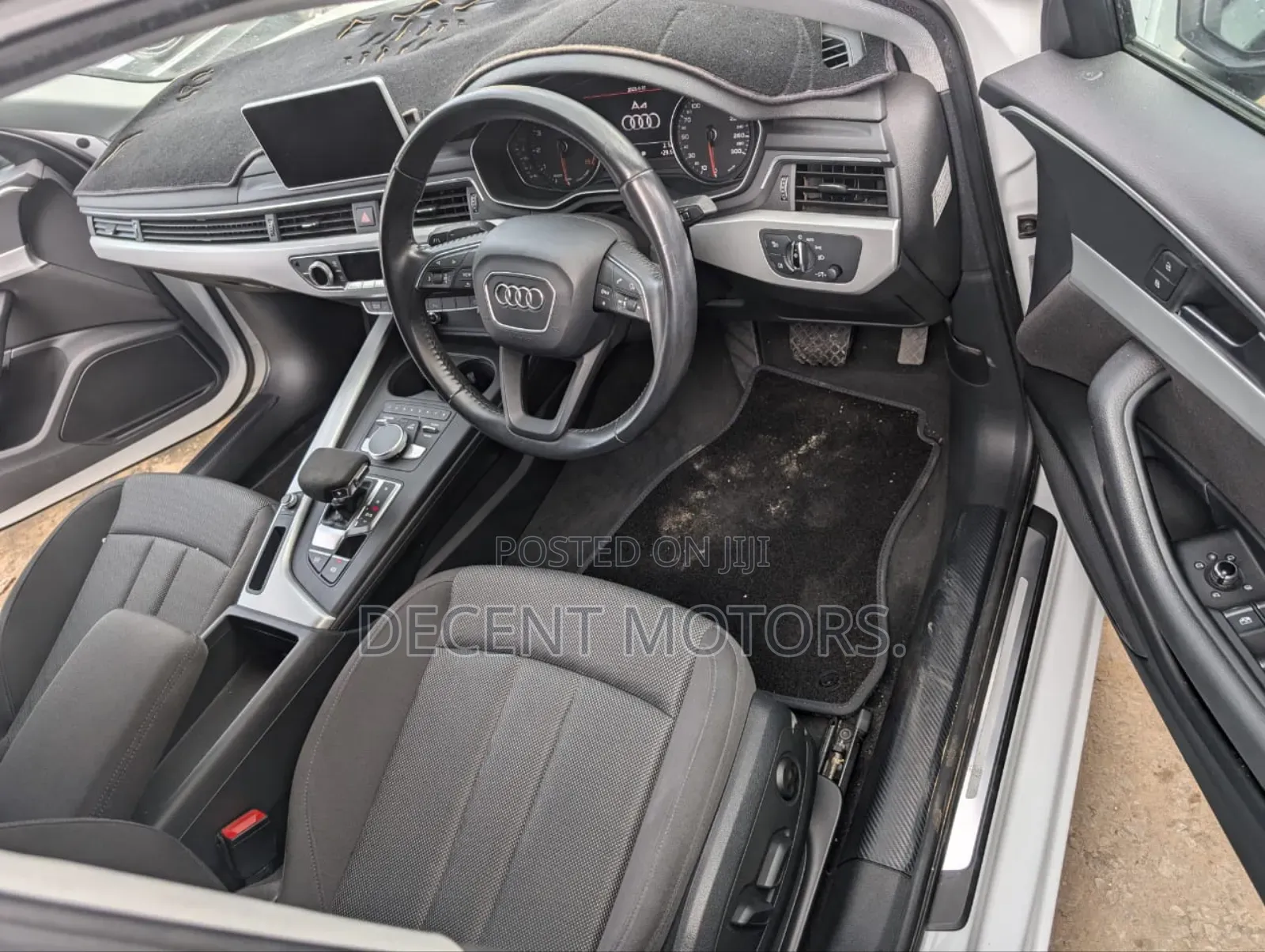 Audi A4 2.0T ultra Premium FWD 2018 White