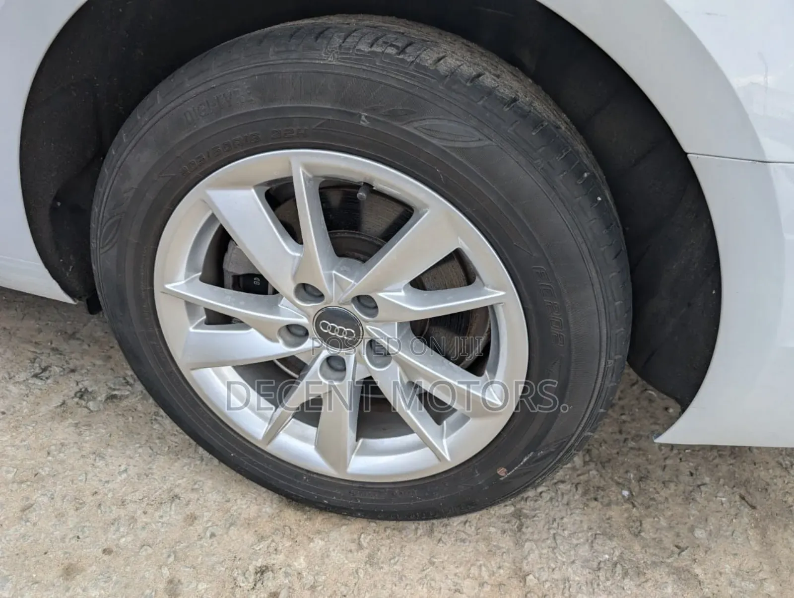 Audi A4 2.0T ultra Premium FWD 2018 White