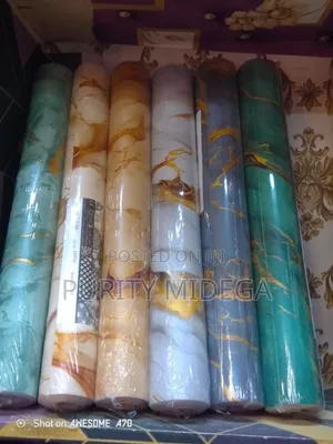 Decorative Wallpapers With Gold Patches