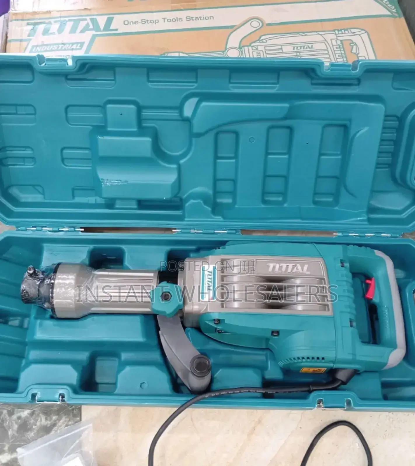 Total Demolition Hammer Heavy Duty