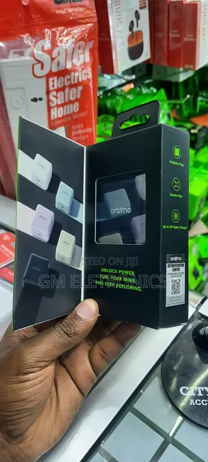 Oraimo Powercube 20 Chic 20W With Type-c To Lightning Cable.