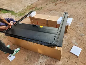 Ford Ranger Roller Shutter 
* Toyota Hilux Revo
