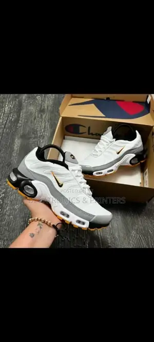 Nike TN Sneakers