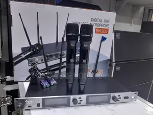 PA Microphone Wireless BM-200 With 4 Antennas