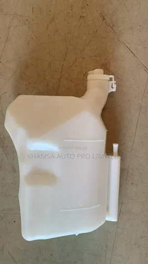 Isuzu Dmax 2013 Radiator Bottle