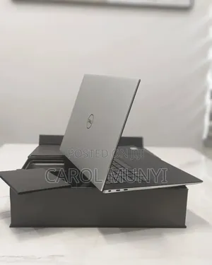 New Laptop Dell XPS 13 9365 8GB Intel Core i5 SSD 256GB
