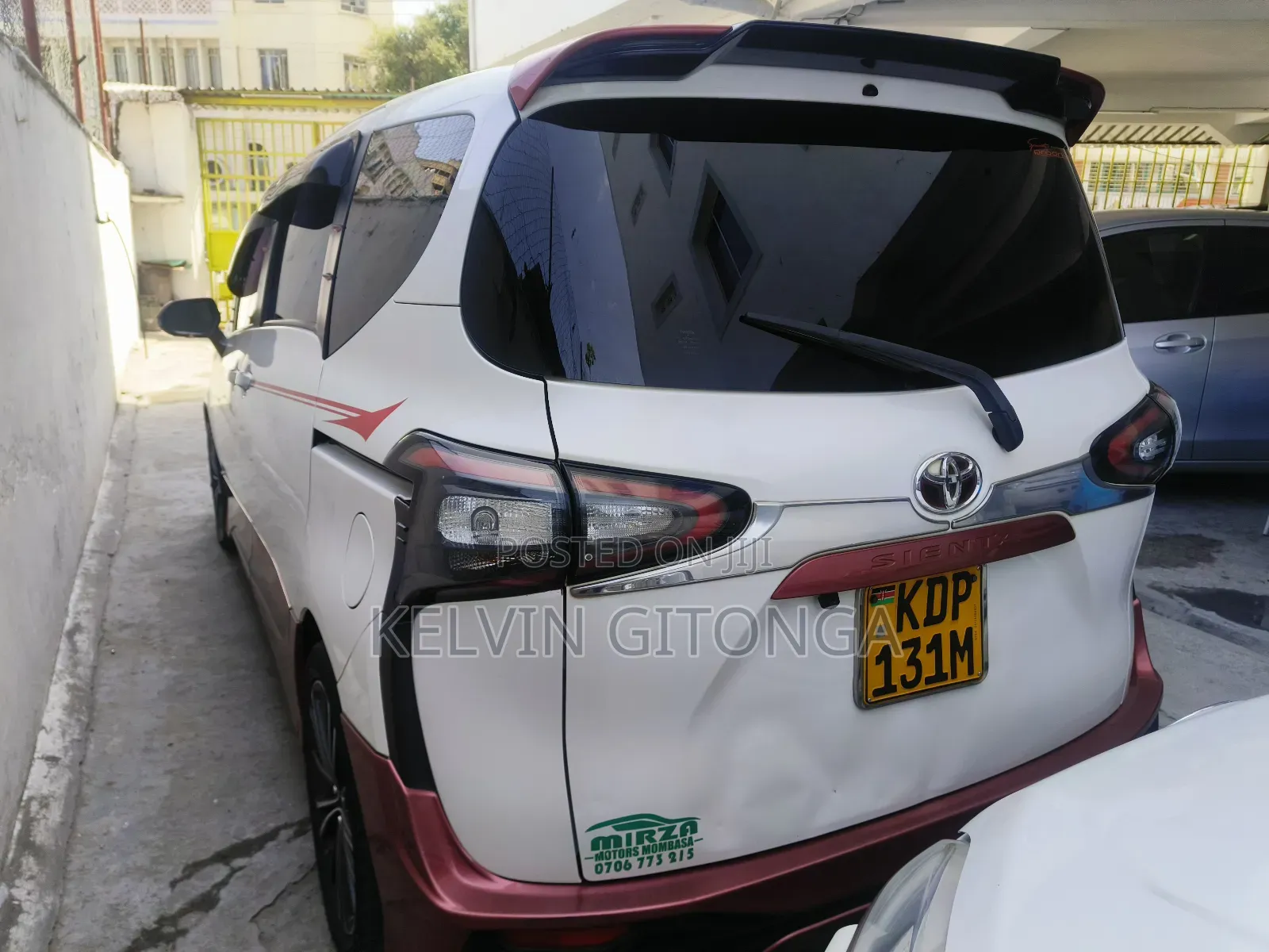 Toyota Sienta 2016 White