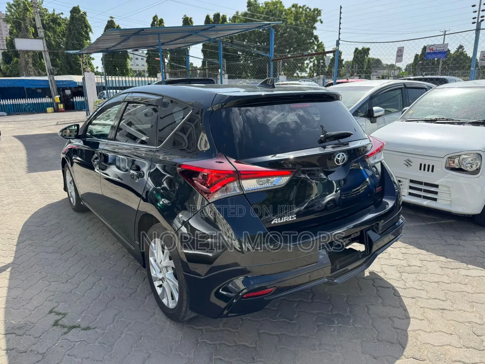 Toyota Auris 2017 Matt Black