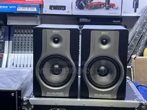 Advanced M Audio Bx8 Carbon Studio Monitor Speaker