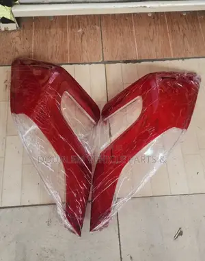 Tail Lens Toyota Vitz/Vits 2014,2015,2016 With 2 Clear Lines