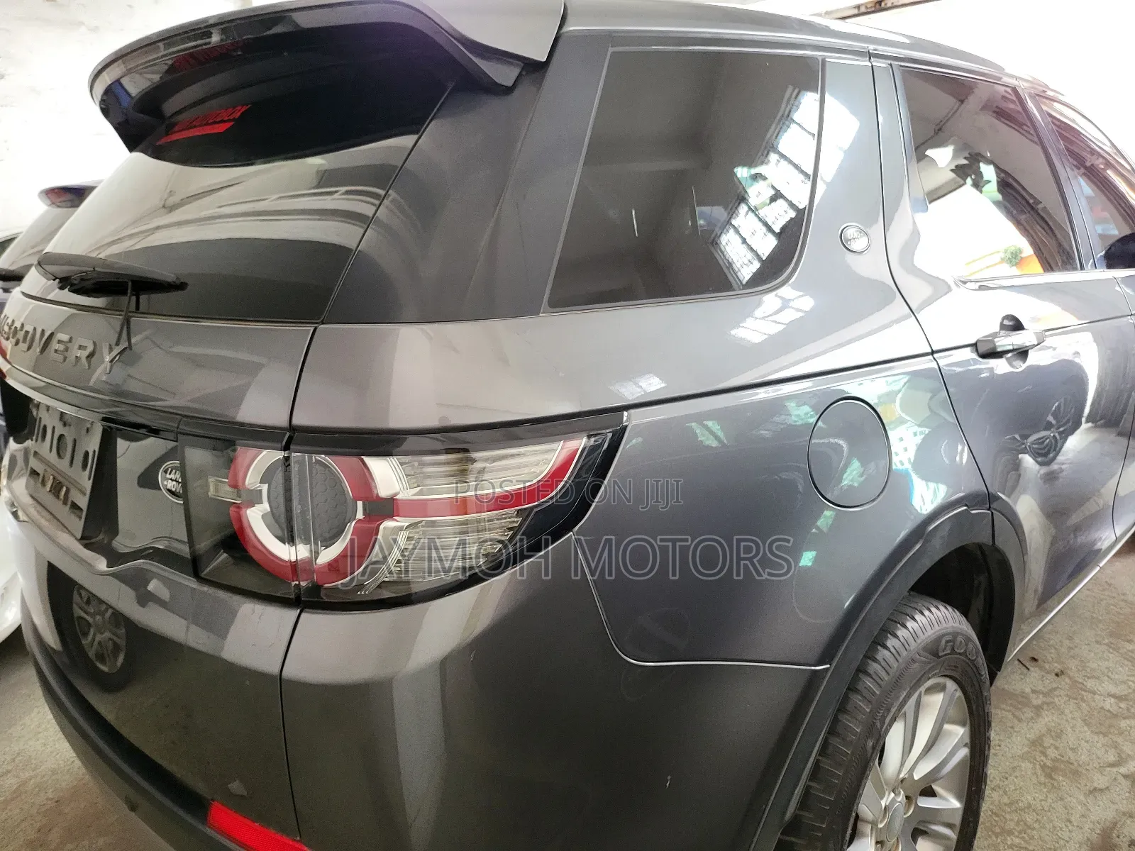 Land Rover Discovery 2017 Gray
