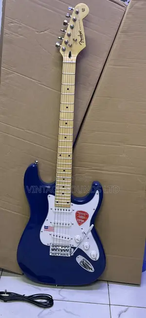 Fender Strotocaster Electric Lead Guitar ( Blue )