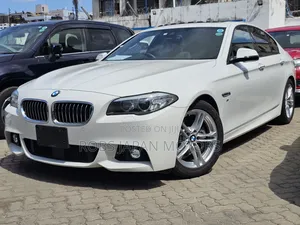 BMW 523i 2016 Pearl