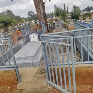 Grave Decorations/Mausoleums
