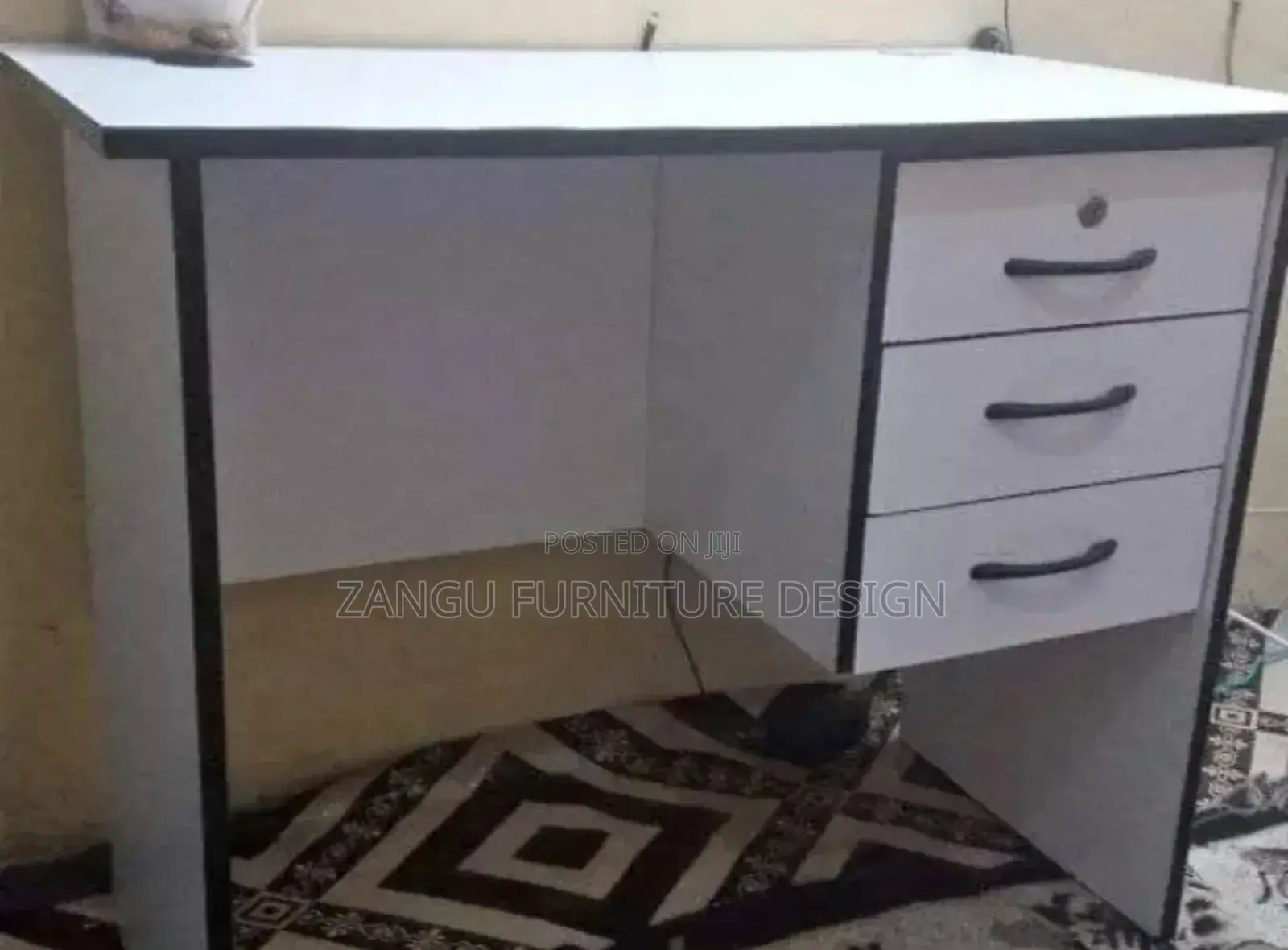 Posh Desks