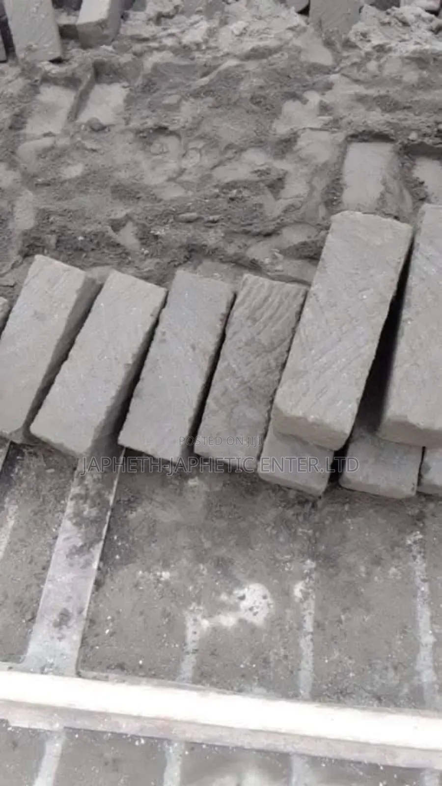 Machine Cut Stones, Ndarugo ◇¡