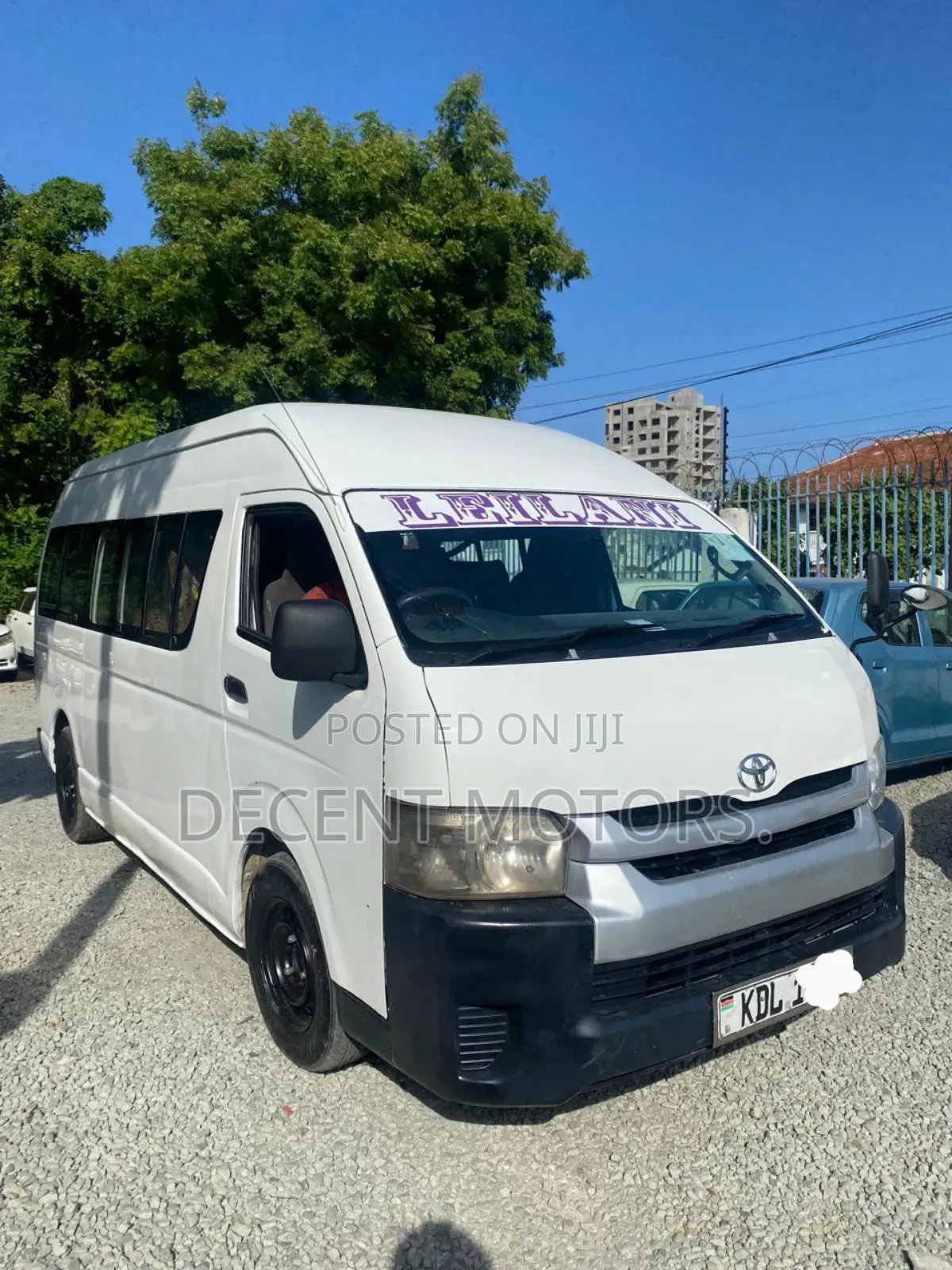 Toyota HiAce 2014 White