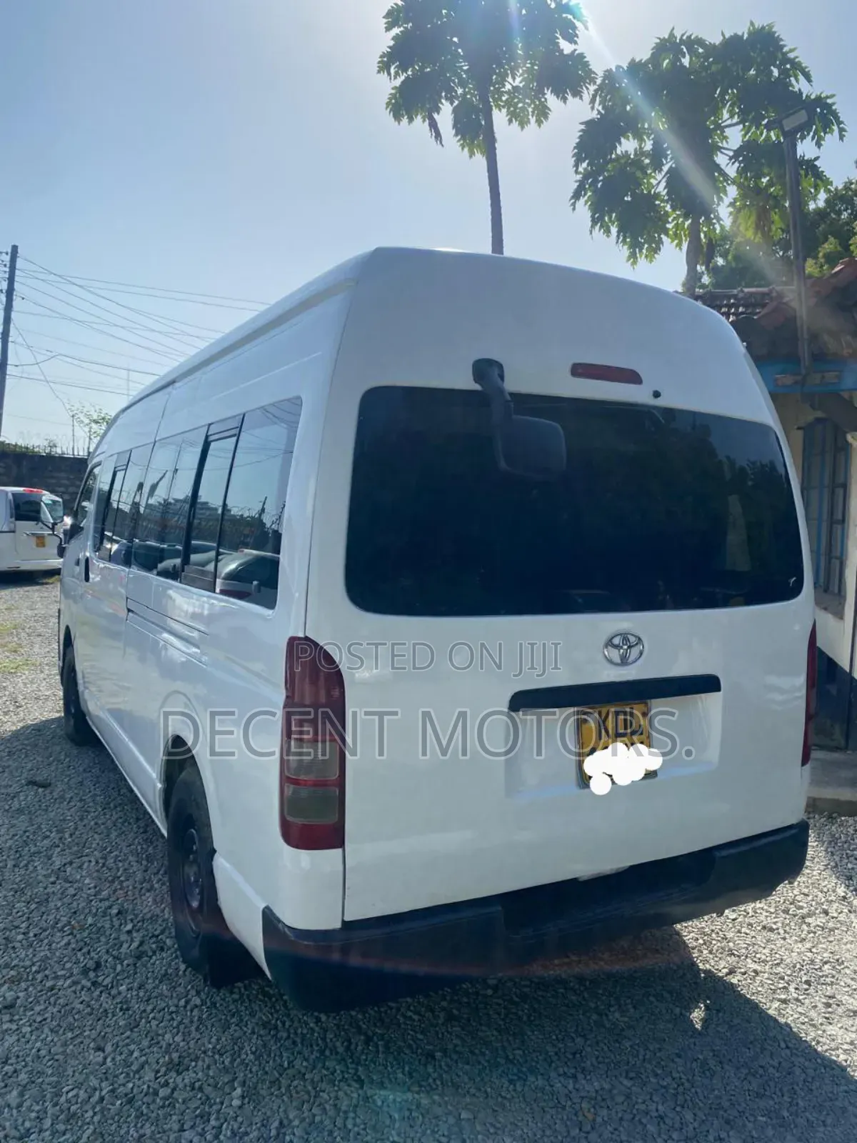 Toyota HiAce 2014 White