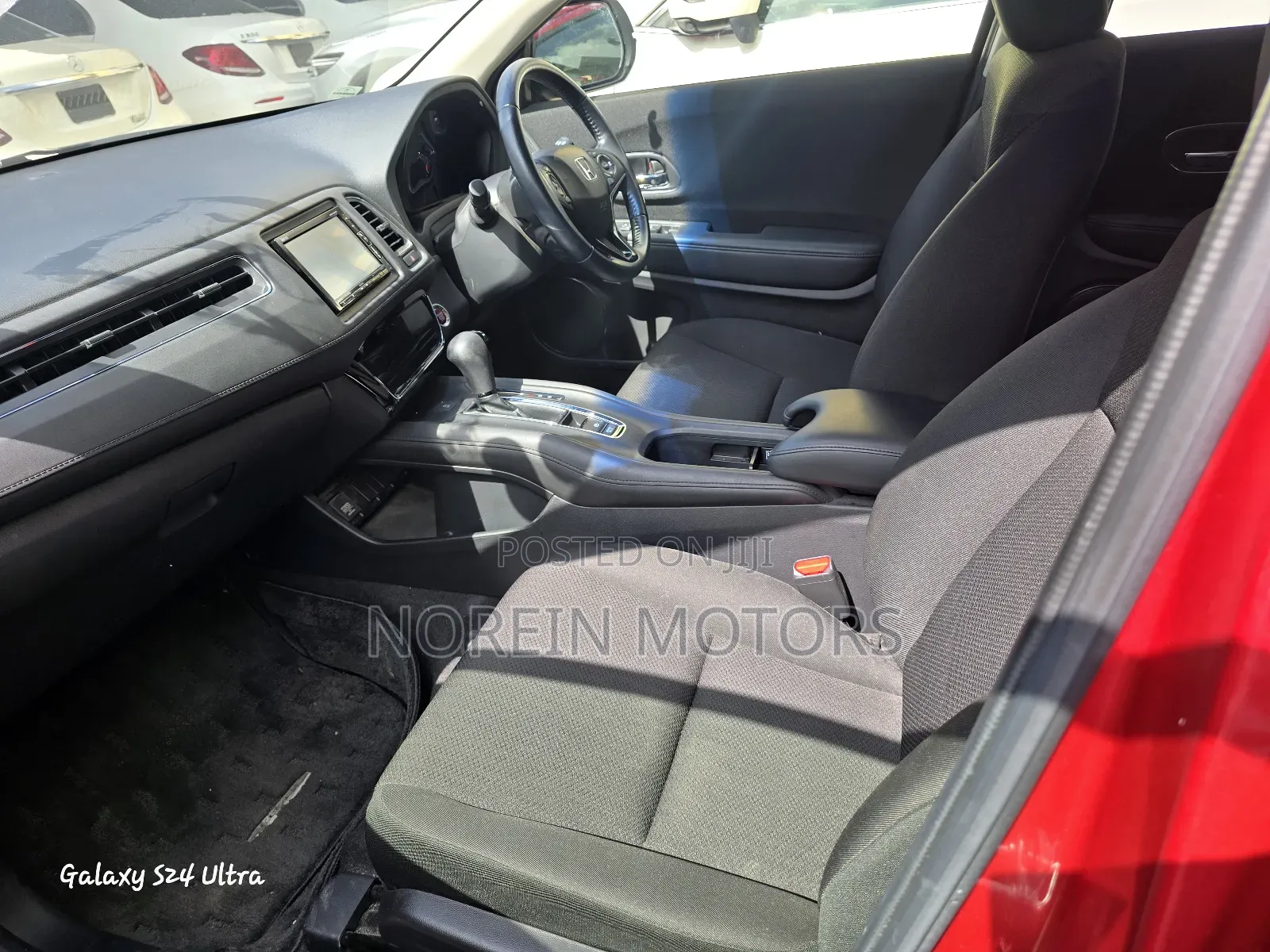 Honda Vezel 2017 Red
