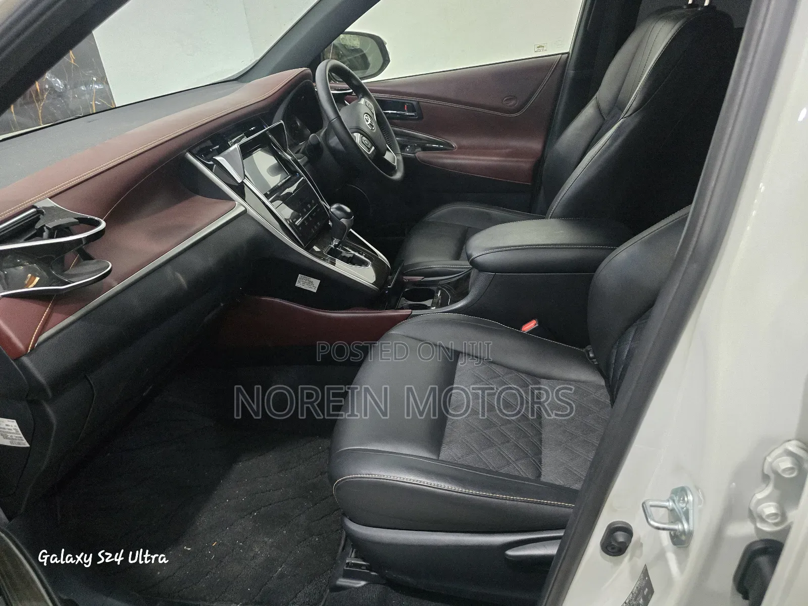 Toyota Harrier 2018 Off white