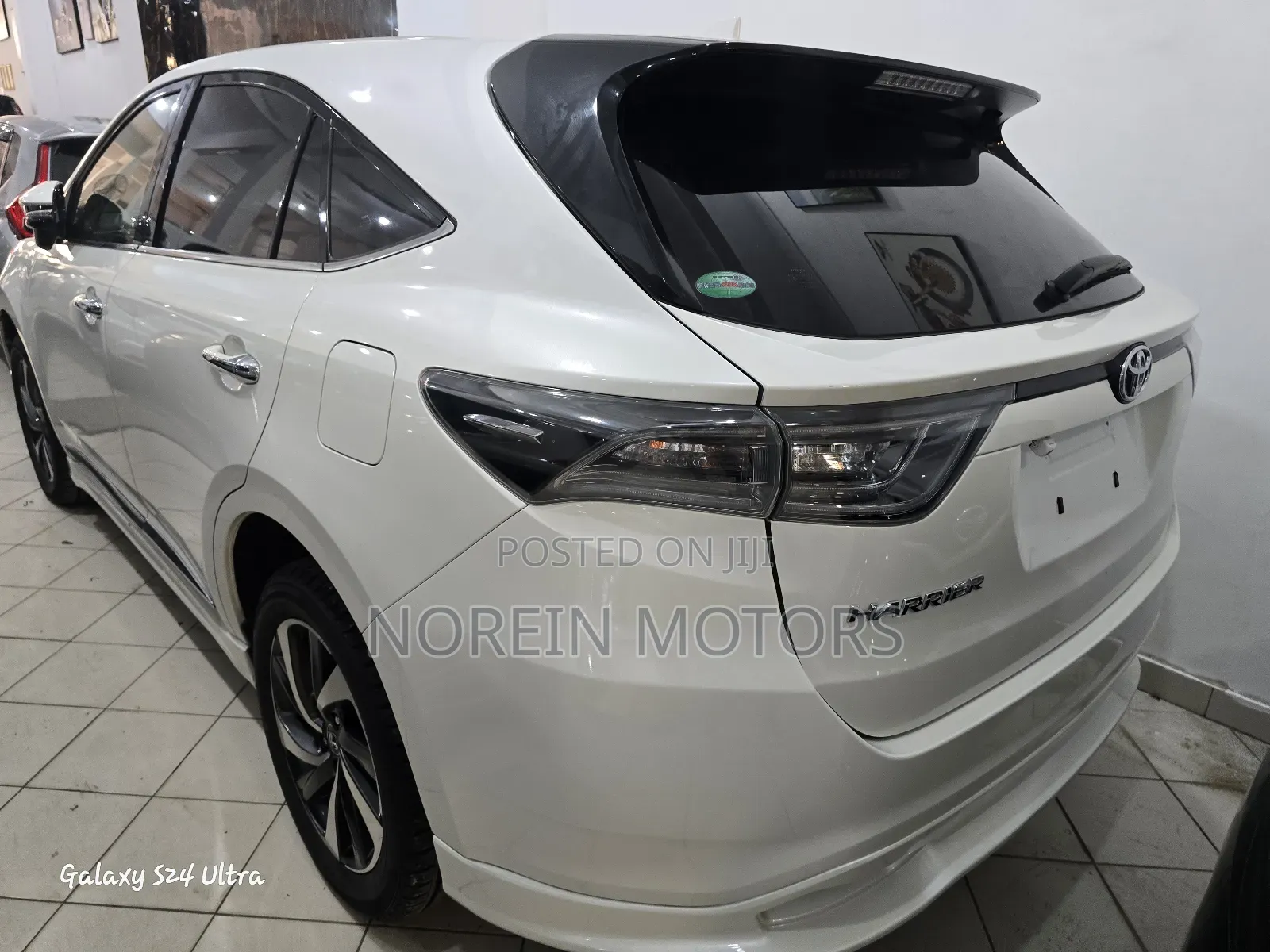 Toyota Harrier 2018 Off white