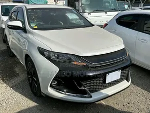 Toyota Harrier 2.0 Turbo 4WD 2018 White