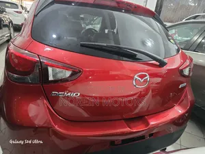 Mazda Demio 2018 Red