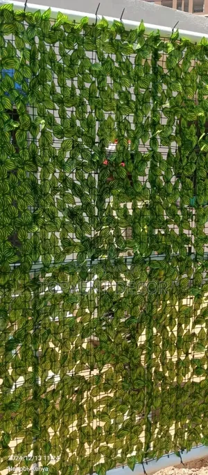 Realistic Artificial Green Leaf Privacy Fence Balcony Fence