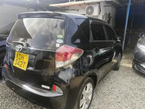 Toyota Ractis 2015 Black