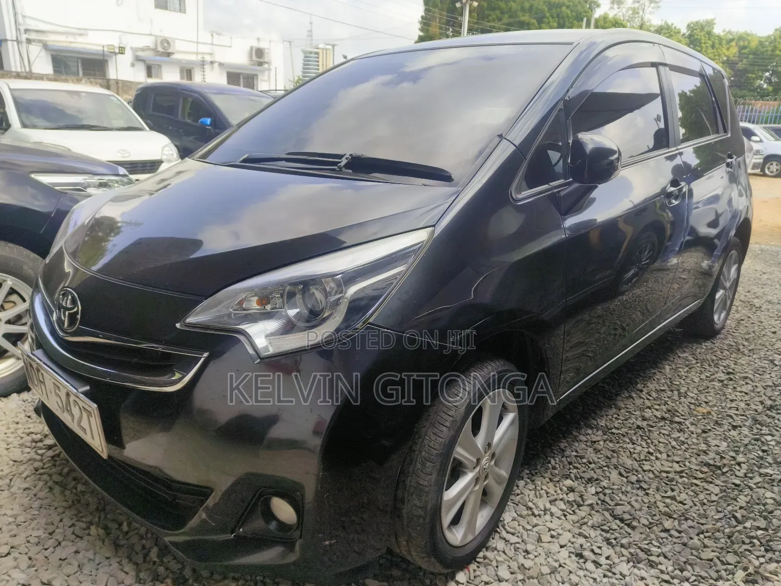 Toyota Ractis 2015 Black