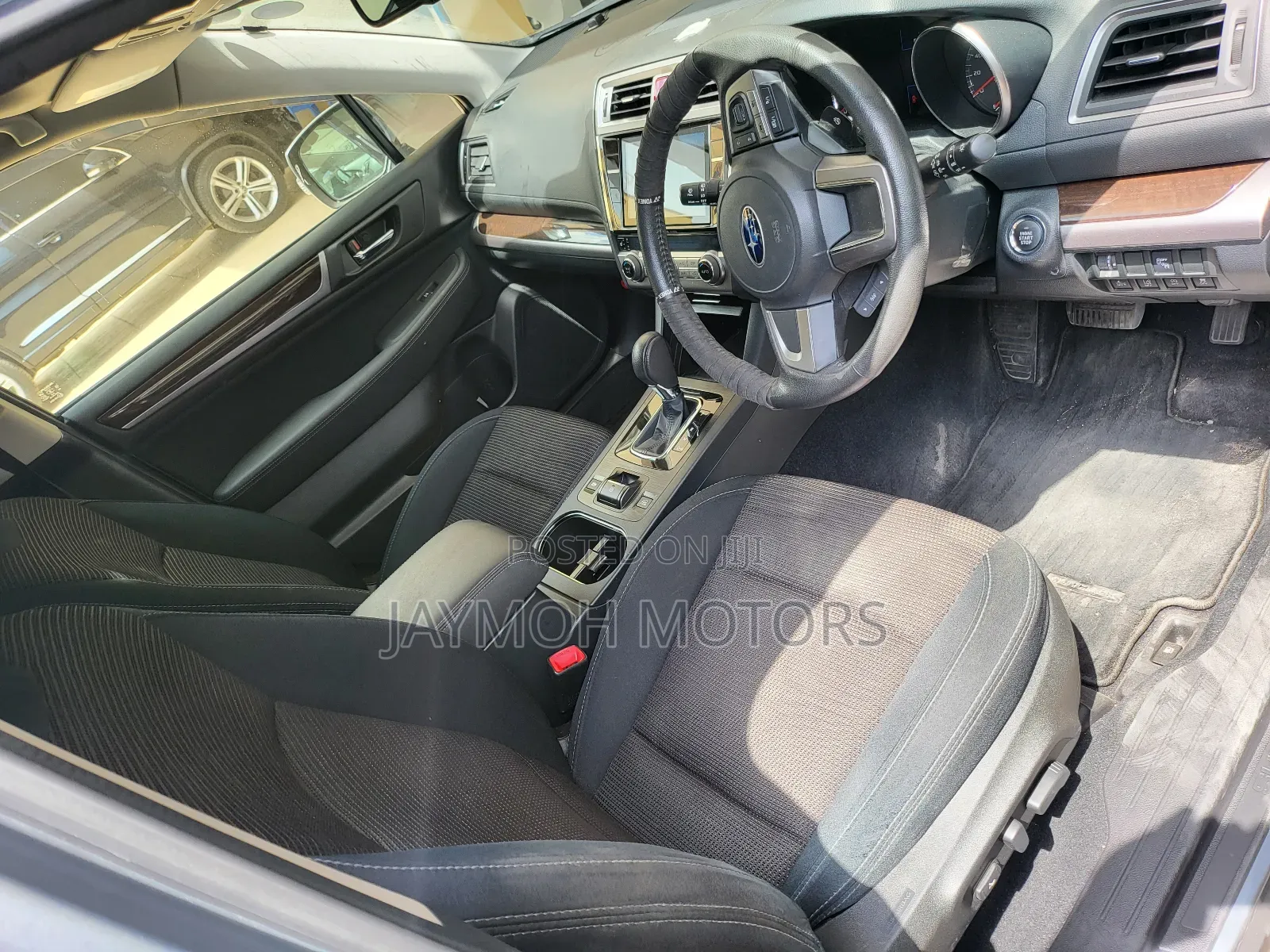 Subaru Outback 2017 Gray