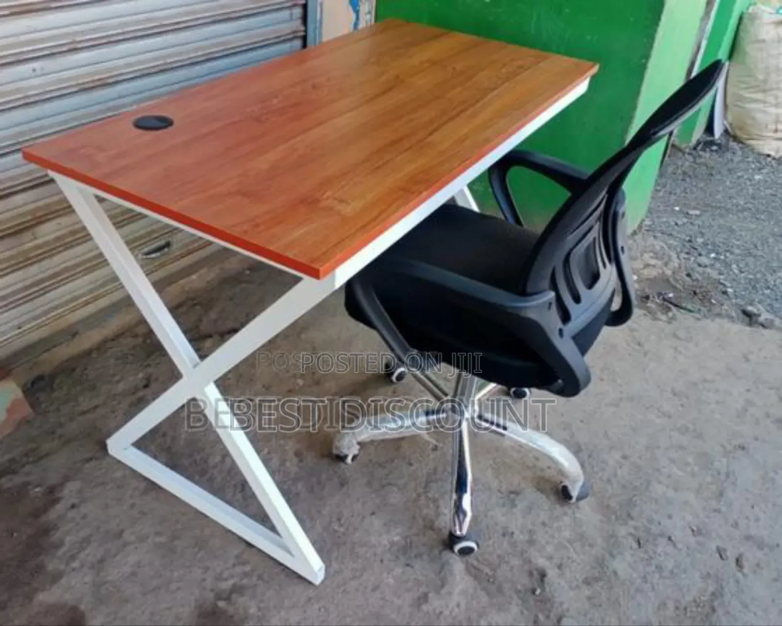 White Stand Table