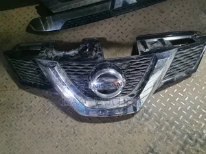 Xtrail NT32 Grill