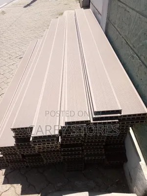 Outdoor/ Wpc Decking Floor